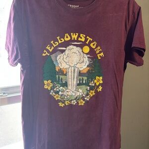 Yellowstone Graphic Tee - Burgundy